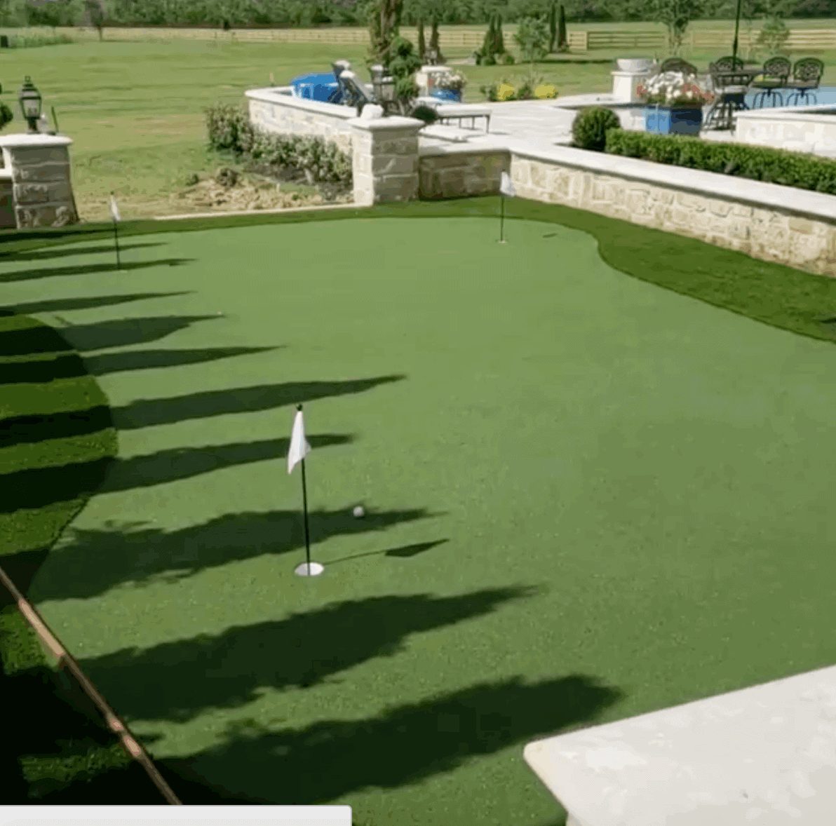 artificial grass putting green Backyard landscaping work in the Houston, Texas area